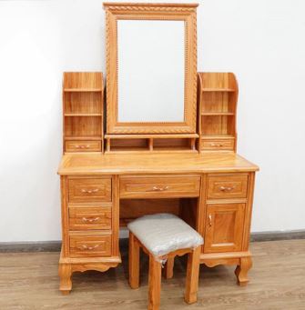 Bàn trang điểm 09