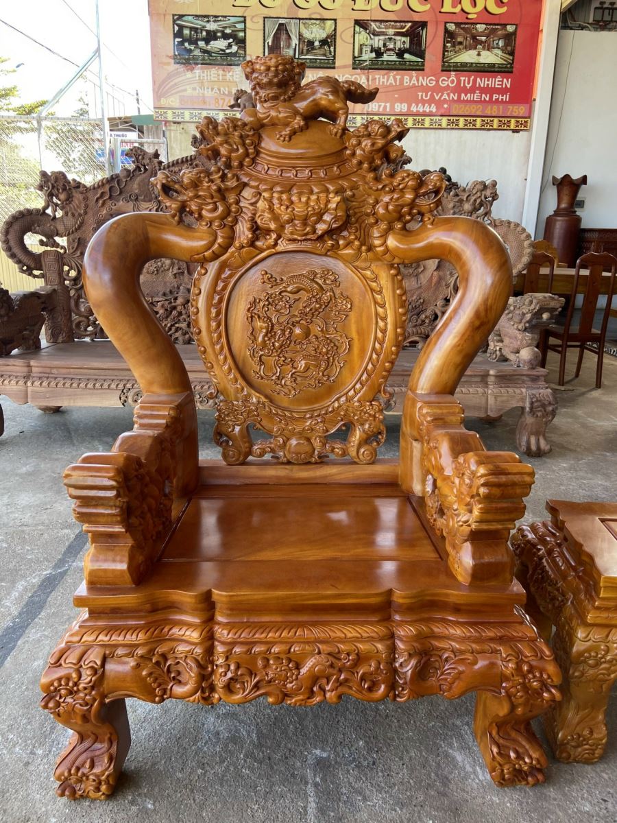 Bộ bàn ghế đục nghê gỗ xà cừ đỏ